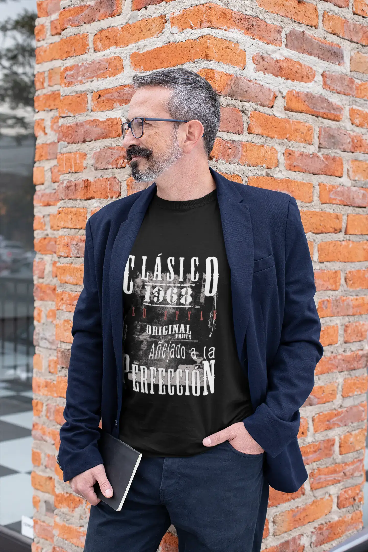 Aged To Perfection, espagnol, 1968, noir, T-shirt à manches courtes et col rond pour hommes, t-shirt cadeau 00359