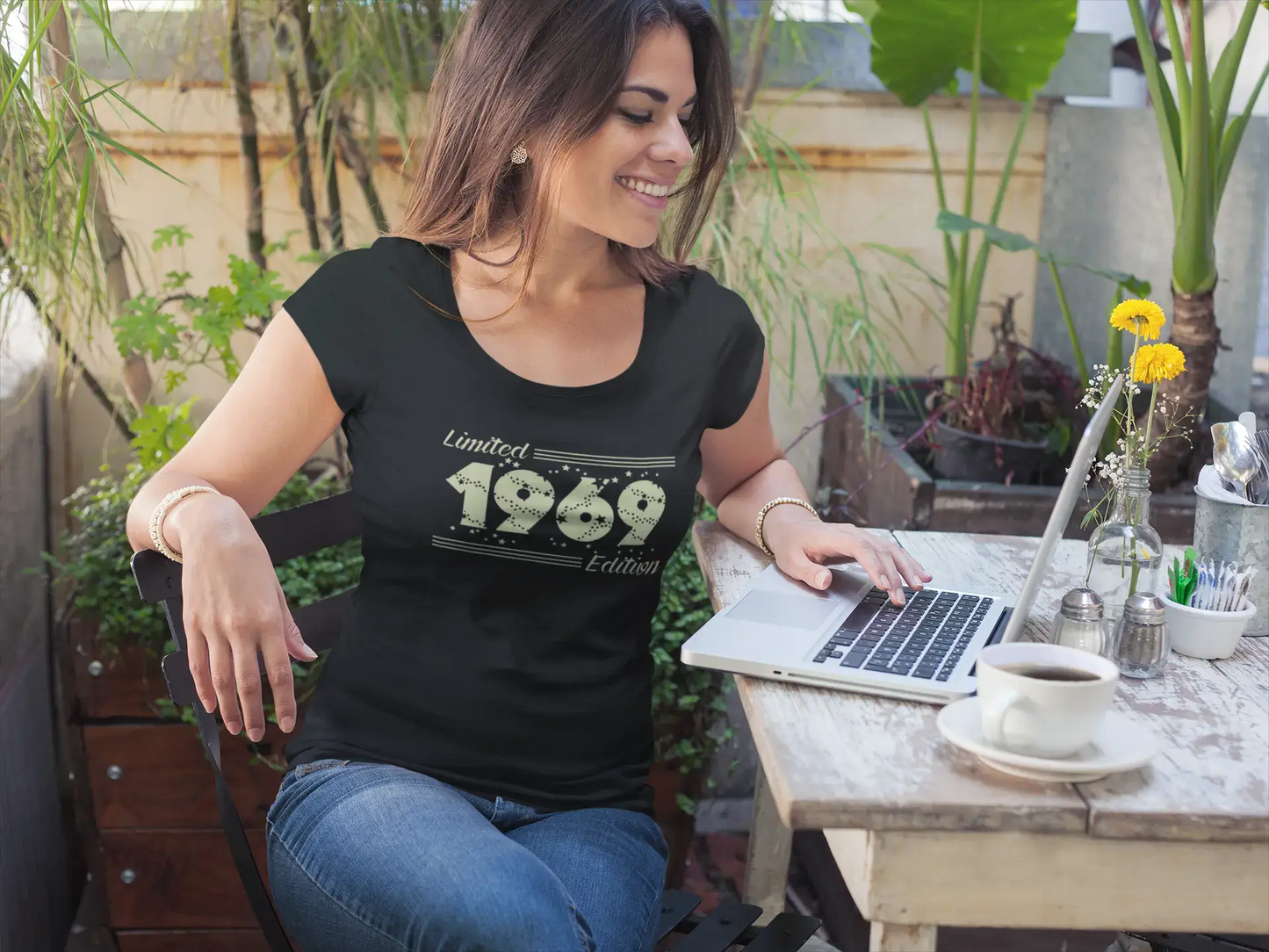 Star en édition limitée de 1969, T-shirt pour femmes, noir, cadeau d'anniversaire 00383