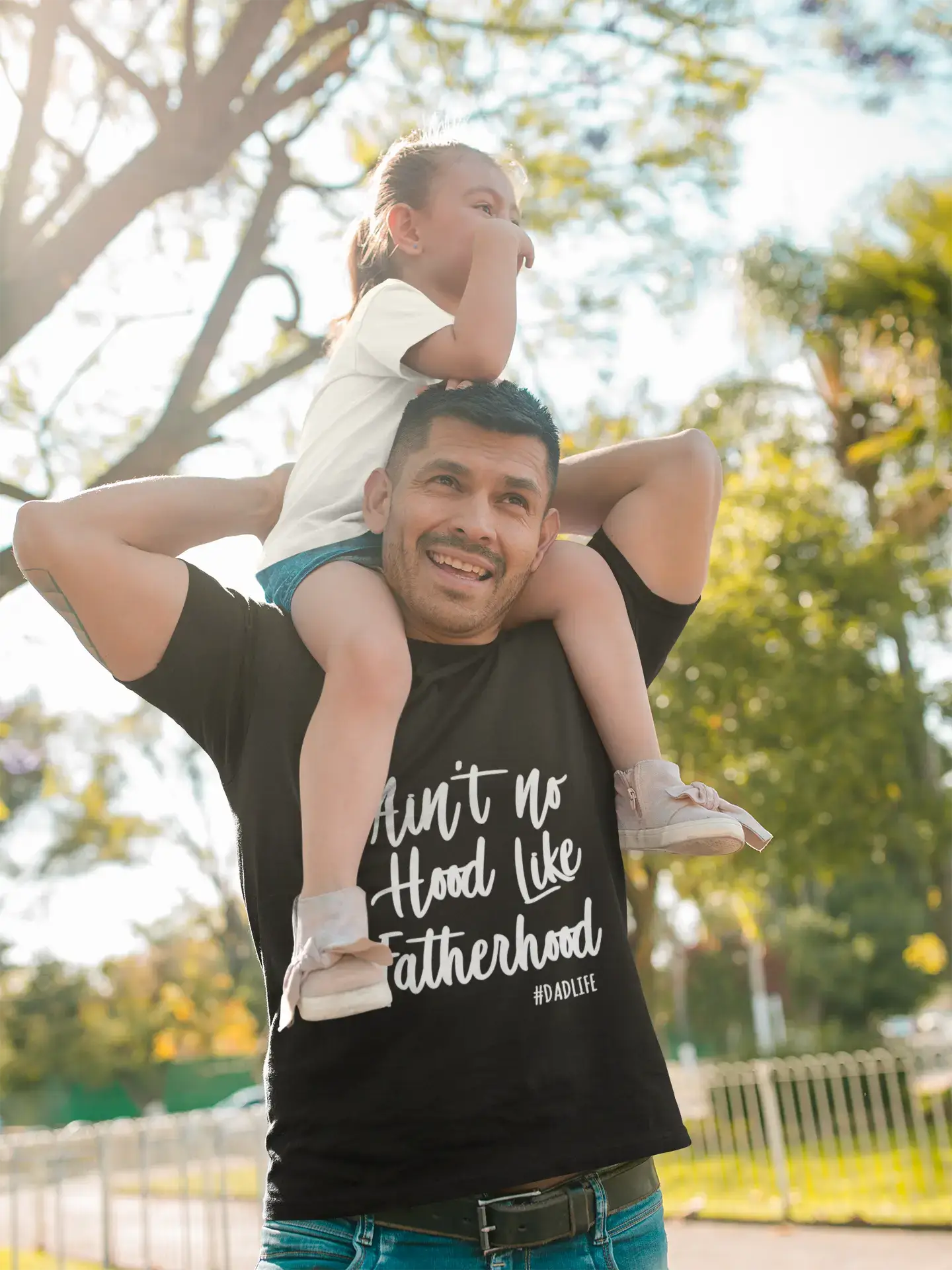 ULTRABASIC - Graphic Men's T-Shirt Ain't No Hood Like Fatherhood Printed White Letter Vintage White