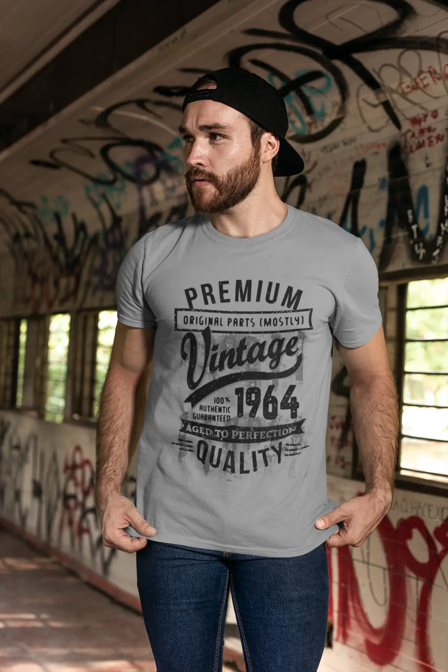 ULTRABASIC – <span>Grafisches</span> <span>Herren</span> -T-Shirt „1964 Aged to Perfection“ <span>als</span> <span>Geburtstagsgeschenk</span>