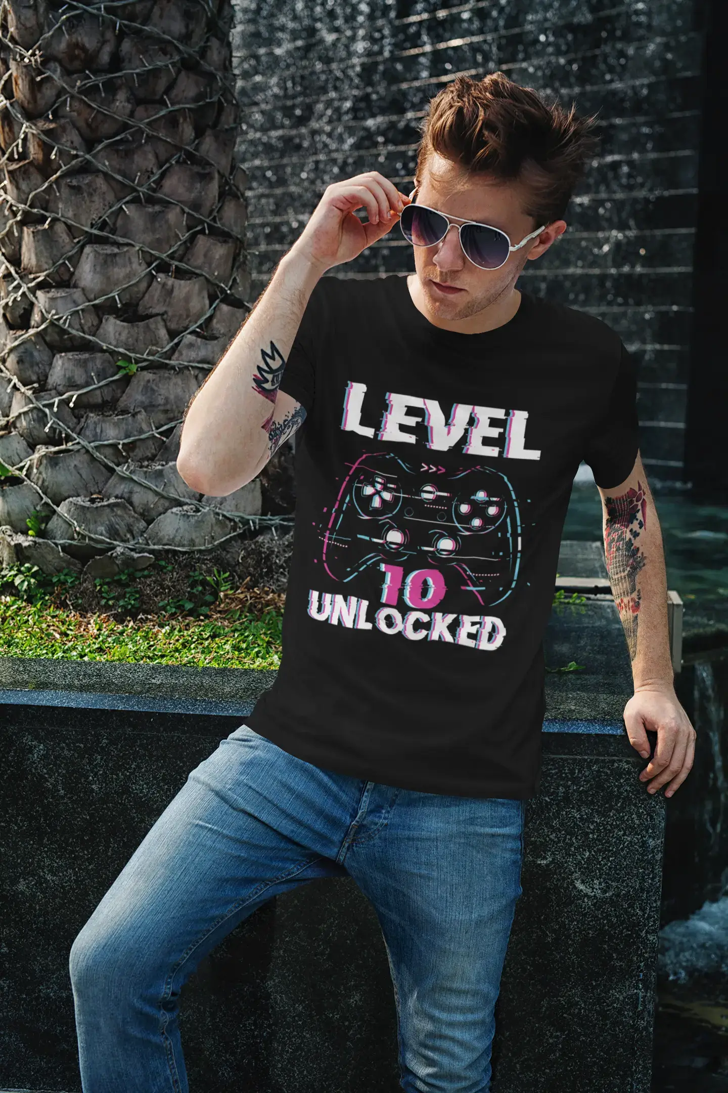 ULTRABASIC Men's Gaming T-Shirt Level 10 Unlocked - Gamer Funny Tee Shirt - 10th Birthday Gift