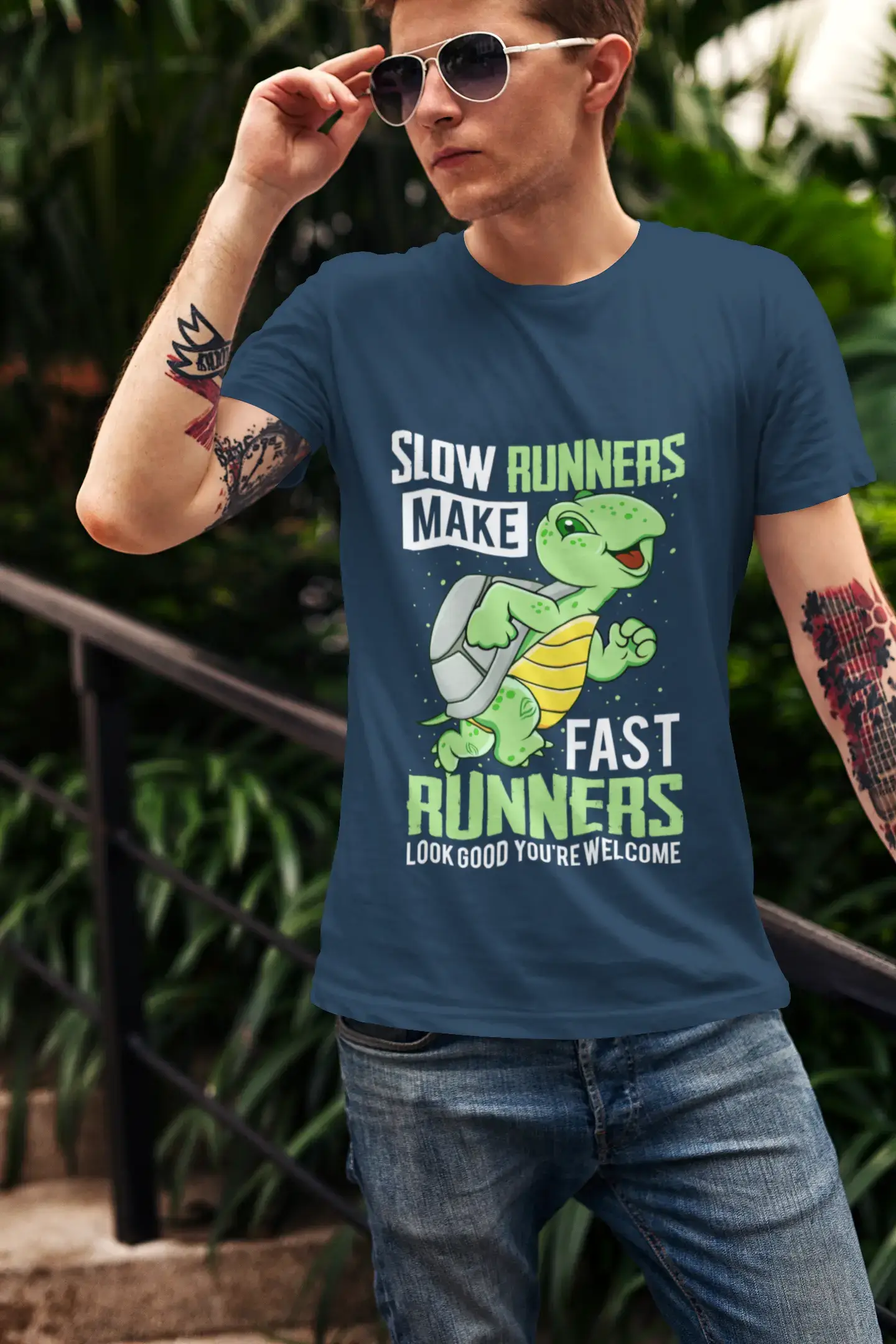 ULTRABASIC Herren-T-Shirt „Slow Runners Make Fast Runners“ – lustiges Läufer-T-Shirt