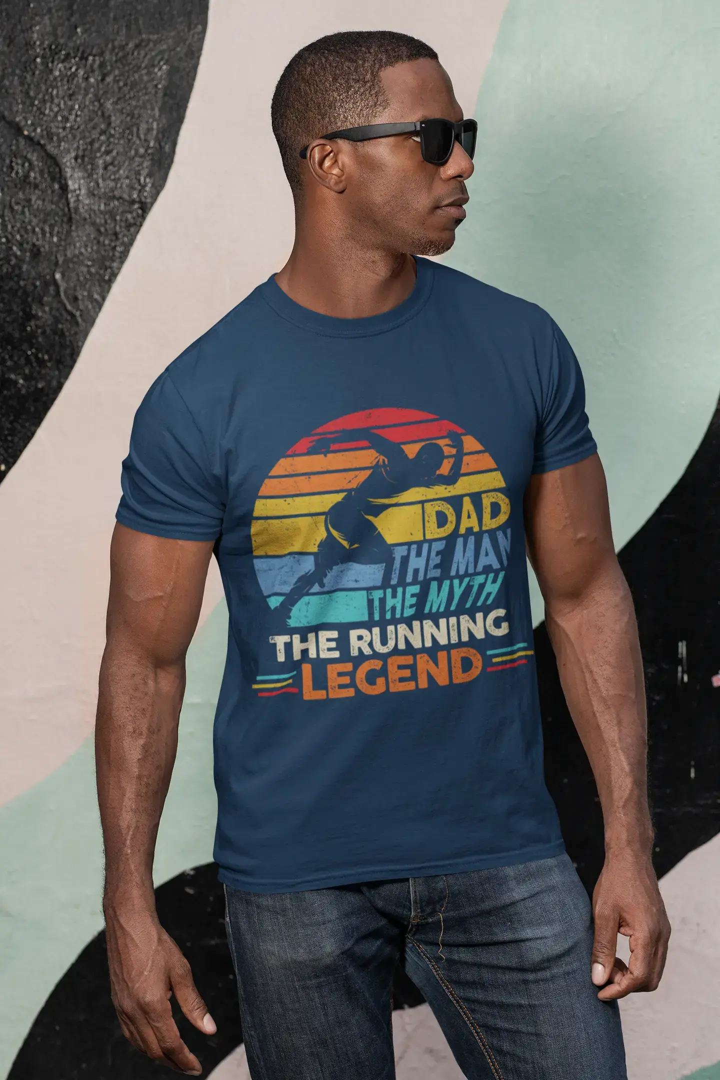 ULTRABASIC Herren-T-Shirt „Dad The Man The Myth The Running Legend – Lustiges Läufer-T-Shirt“.