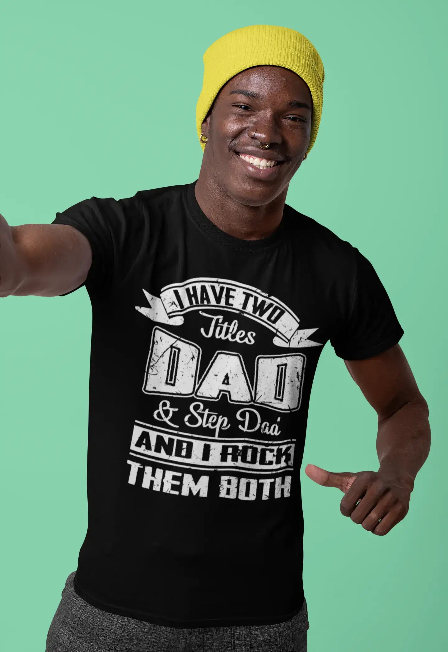 ULTRABASIC Herren-T-Shirt „I Have 2 Titles Dad and Step Dad – Vater-T-Shirt“.