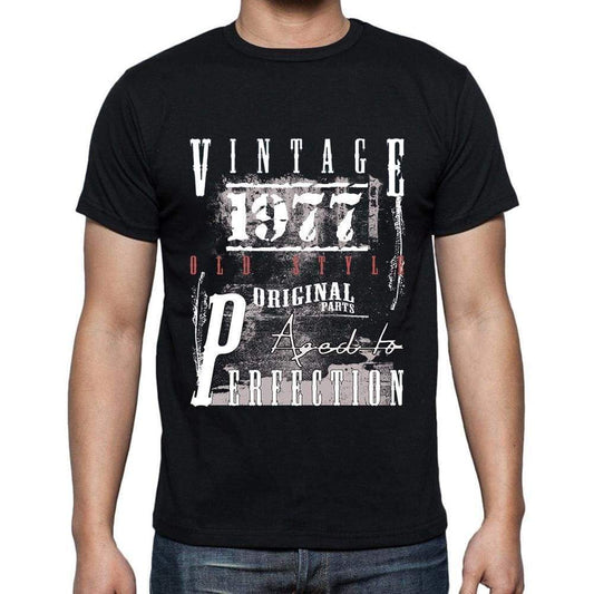 1977, Men's Short Sleeve Round Neck T-shirt - ultrabasic-com