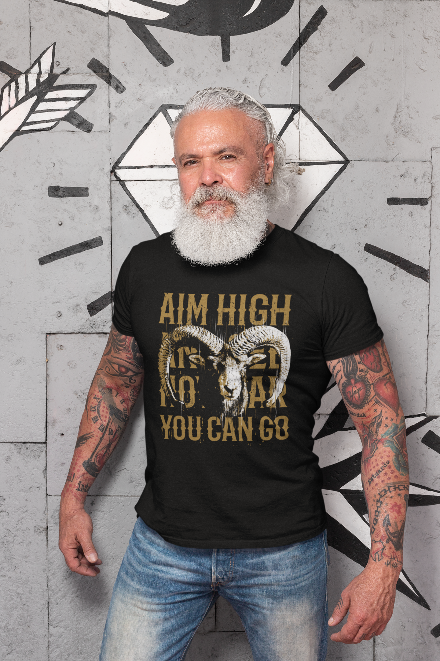 T-shirt graphique ULTRABASIC pour hommes Aim High Goat Shirt - Le plus grand tee-shirt de tous les temps